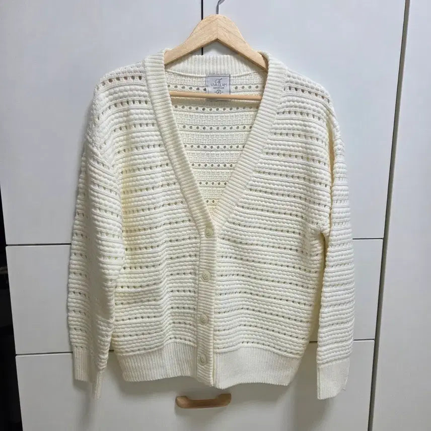 [BUNJANG] Ivory Cardigan - Free Size / (실착2회) 아이보리 가디건 프리사이즈