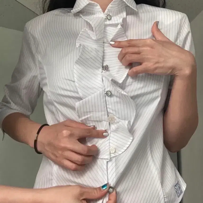 [BUNJANG] eonts Multi Frill Shirt / 에옹쓰 eonts 멀티프릴 셔츠