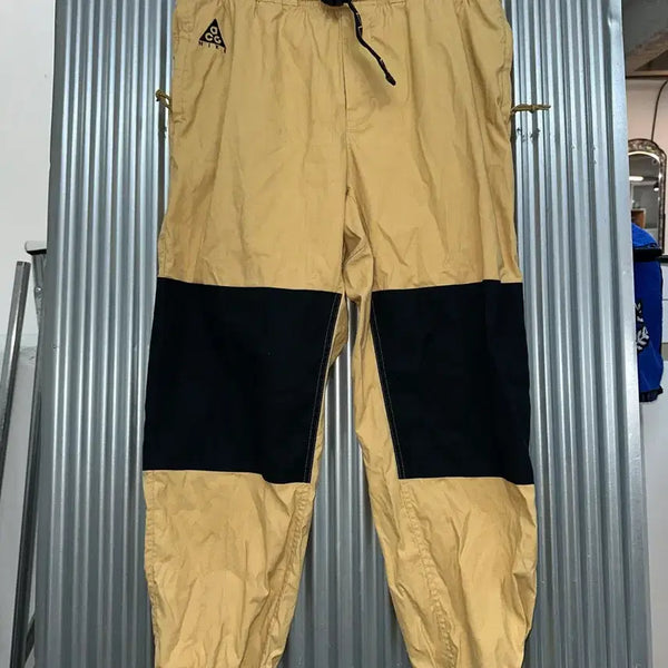 [BUNJANG] Nike ACG Colorblock Cargo Trekking Pants Beige Black / [L) 나이키 ACG 베이지 배색 카고 트레킹 팬츠