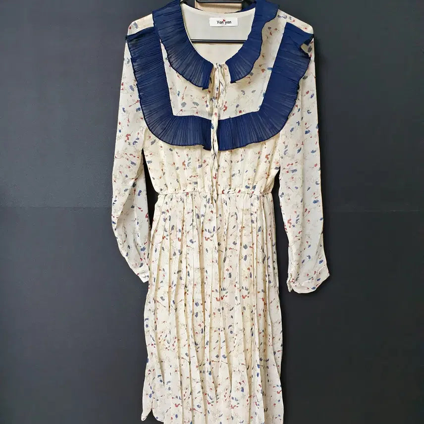 [BUNJANG] YanYan Frill Neck Pleated Chiffon Long Dress / 진짜만원 얀얀 프릴넥 주름쉬폰 롱원피스 55 66 아이보리