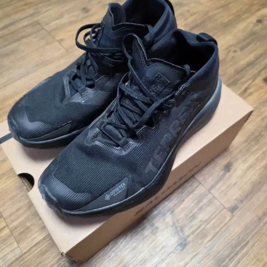 [BUNJANG] Adidas Terrex Agravic GTX Trail Running Shoes 265mm / 아디다스 테렉스 아그라빅 GTX 265mm