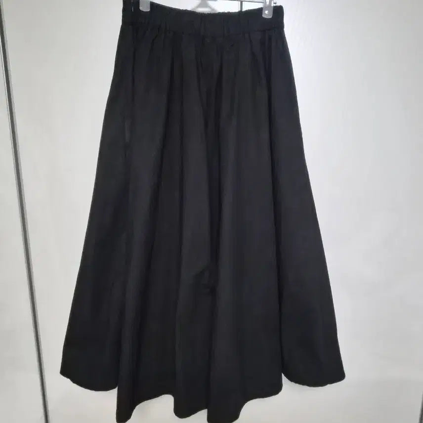 [BUNJANG] Black Skirt Pants with Comfortable Waistband / 치마바지
