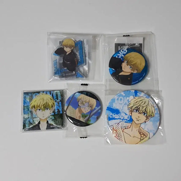 [BUNJANG] Tokyo Revengers Chifuyu Acrylic Stand & Can Badge Bundle Set / 도쿄리벤저스 도리벤 치후유 아크릴스탠드 캔뱃지 굿즈 일괄