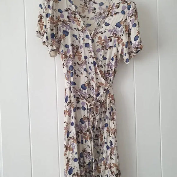 [BUNJANG] Floral Pattern Wrap Dress / (오늘특가)플로럴 패턴 랩원피스 끈원피스