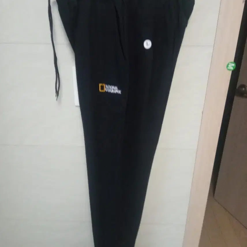 [BUNJANG] National Geographic Jogger Pants L Black / 내셔널 지오그래픽 춘추용 조거 팬츠 L 새상품