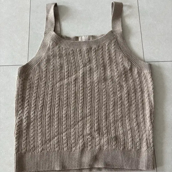 [BUNJANG] Celeb Shop Cable Knit Vest Beige / 셀렙샵케이블니트베스트.베이지