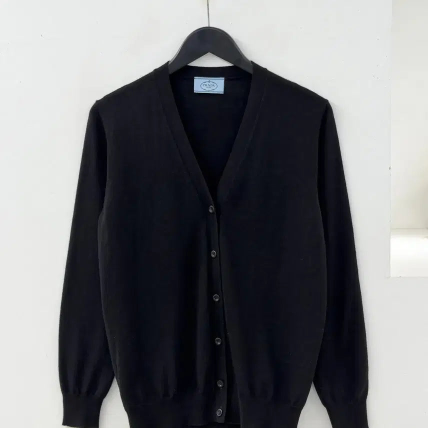 [BUNJANG] Prada V-Neck Wool Knit Cardigan / 프라다 가디건