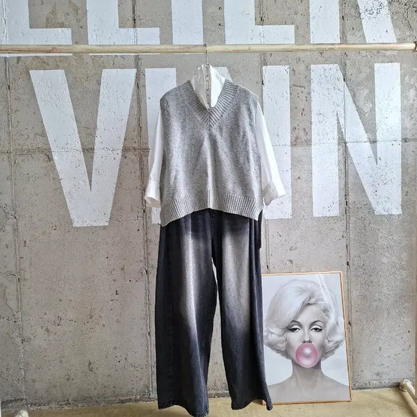 [BUNJANG] Loose Fit V-Neck Knit Vest / 행사9)루즈핏 니트베스트