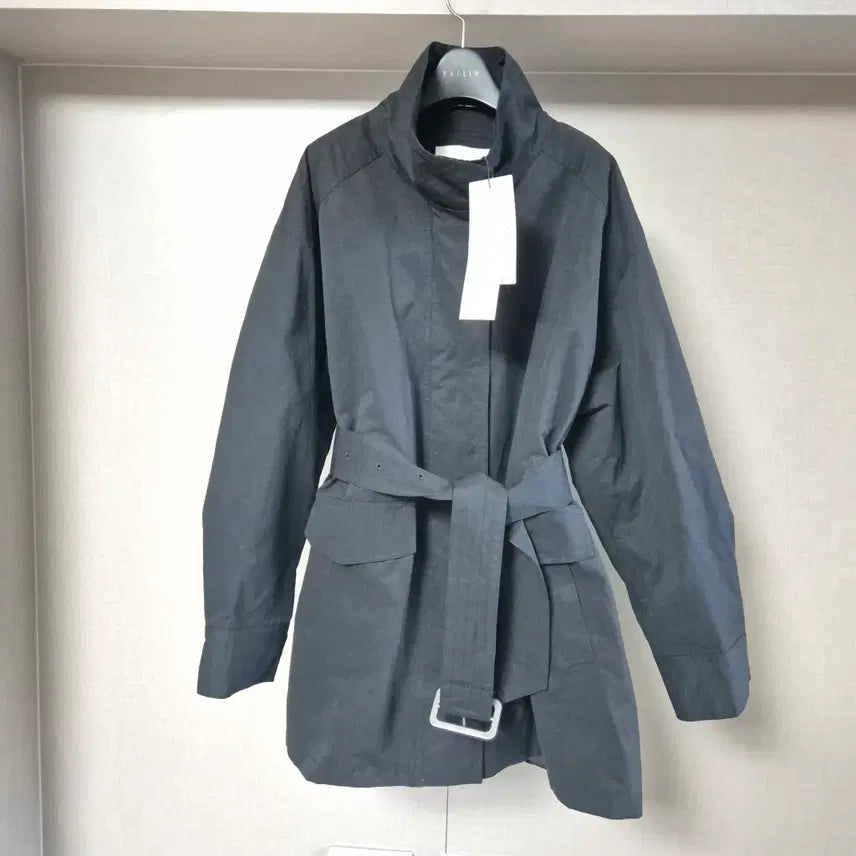 [BUNJANG] General Idea Women's High Neck Safari Half Jacket Black / S)제너럴아이디어 여성 라인 하이넥 사파리 하프 자켓