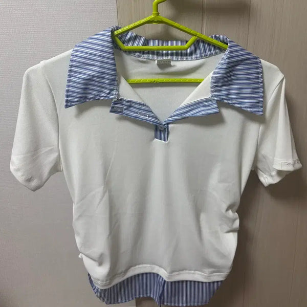 [BUNJANG] Kara T-Shirt / 카라 티셔츠