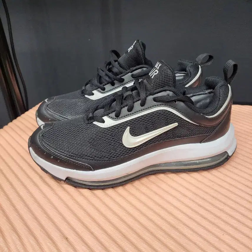 [BUNJANG] Nike Air Max Black and White Sneakers / 나이키 에어맥스 검흰 운동화