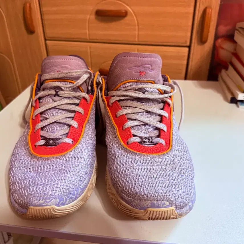 [BUNJANG] Nike LeBron 20 Basketball Shoes (Size 280) / 나이키 르브론 20 농구화 (280)