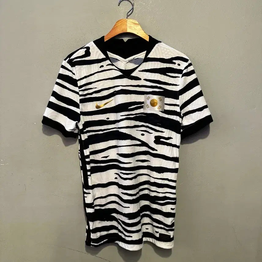[BUNJANG] Nike Official Korean National Team Jersey (Size L) / 나이키 정품 국대 유니폼