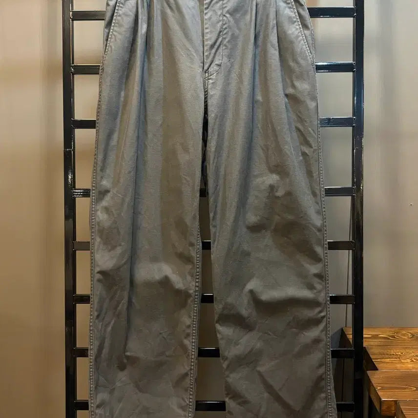[BUNJANG] ANOTHER OFFICE Santiago Pants Graphite Size 02 / [02] 어나더오피스 산티아고 팬츠 그래파이트 5.5