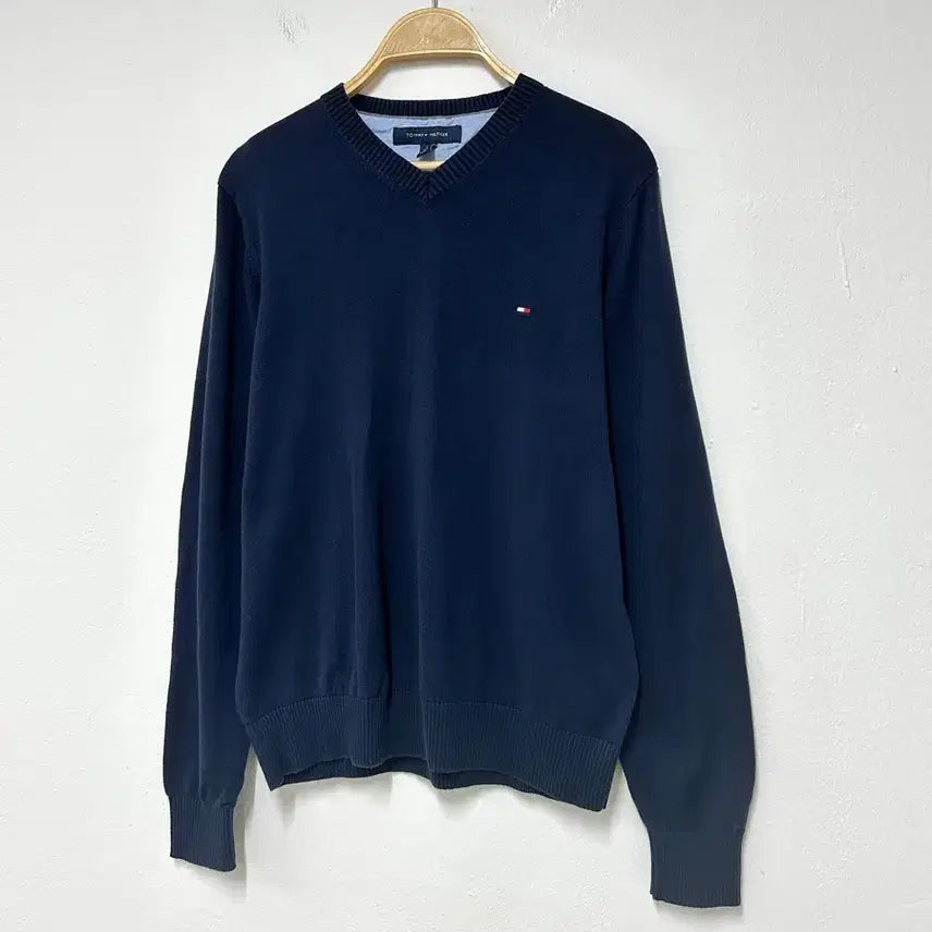 [BUNJANG] Tommy Hilfiger V-Neck Knit Sweater (Size S, Navy) / 타미힐피거 브이넥 니트