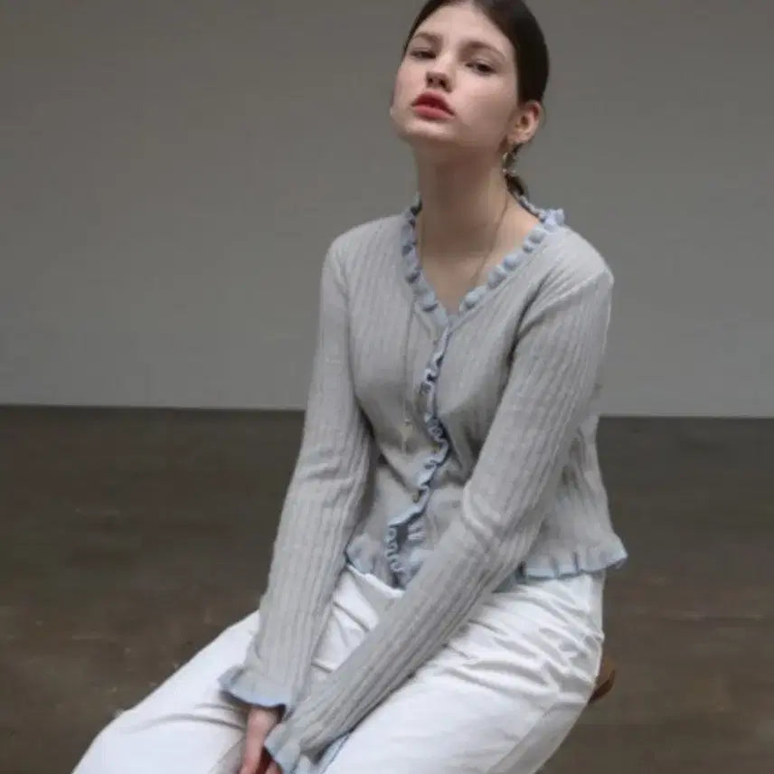 [BUNJANG] Soft Seoul Frill Knit Cardigan / 소프트서울 프릴니트 가디건