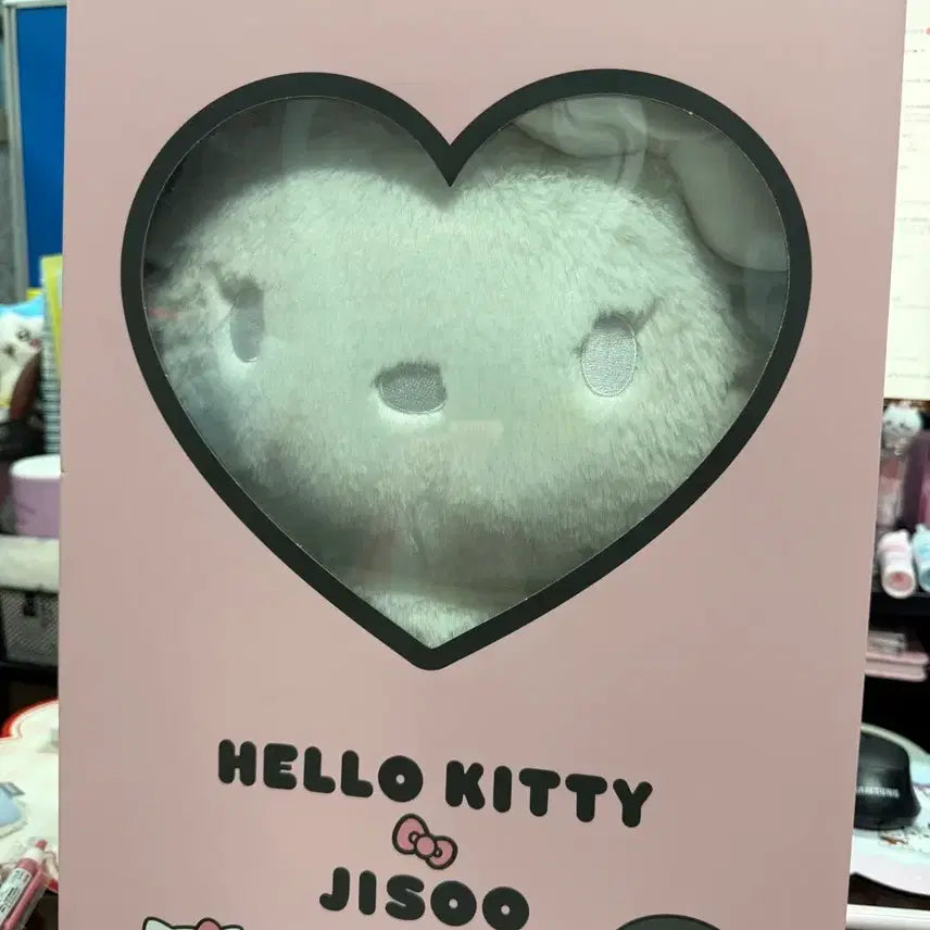 [BUNJANG] Hello Kitty x Jisoo Collaboration Plush Doll White 40cm New / 헬로키티 지수 콜라보 인형 화이트 40cm 새상품