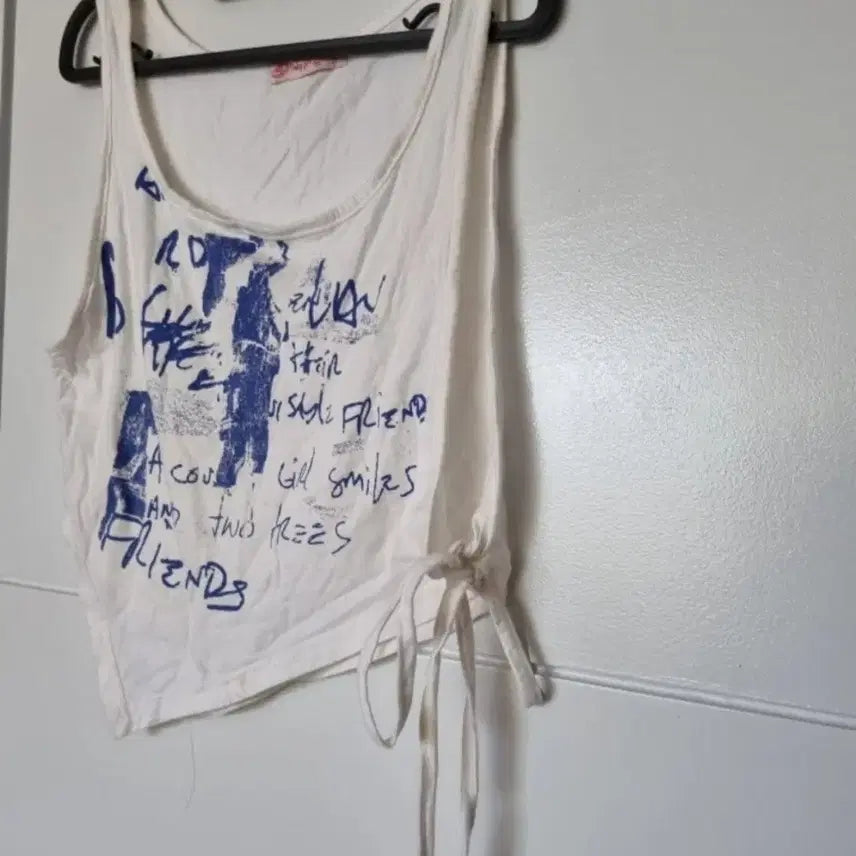 [BUNJANG] White Graphic String Tank Top / 화이트 그래픽 끈 나시F
