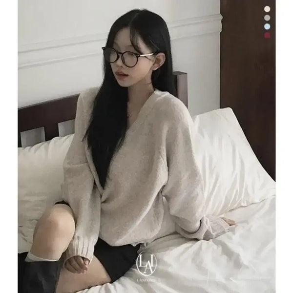 [BUNJANG] Beige V-Neck Knit Sweater / 베이지색 브이넥 니트 스웨터