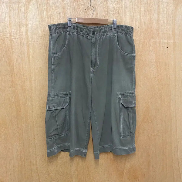 [BUNJANG] Vintage Wide Cargo Bermuda Pants Olive Cotton / VTG cargo bermuda pants 빈티지 와이드 카고 버뮤다팬츠