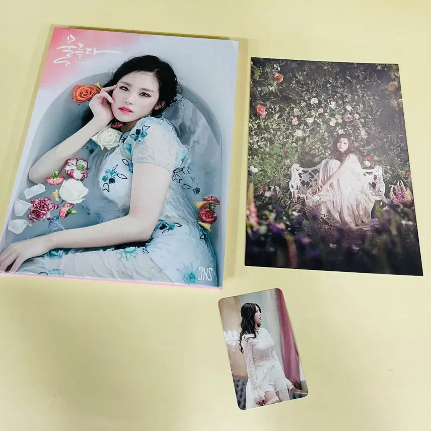[BUNJANG] Jun Hyo Seong (Secret) - Colored (Limited Edition) 2nd Mini Album with Photocard & Mini Poster / [중고음반/CD] 시크릿 전효성 2nd 미니앨범 - 물들다 (한정반, 포토카드 & 미니포스터 포함)