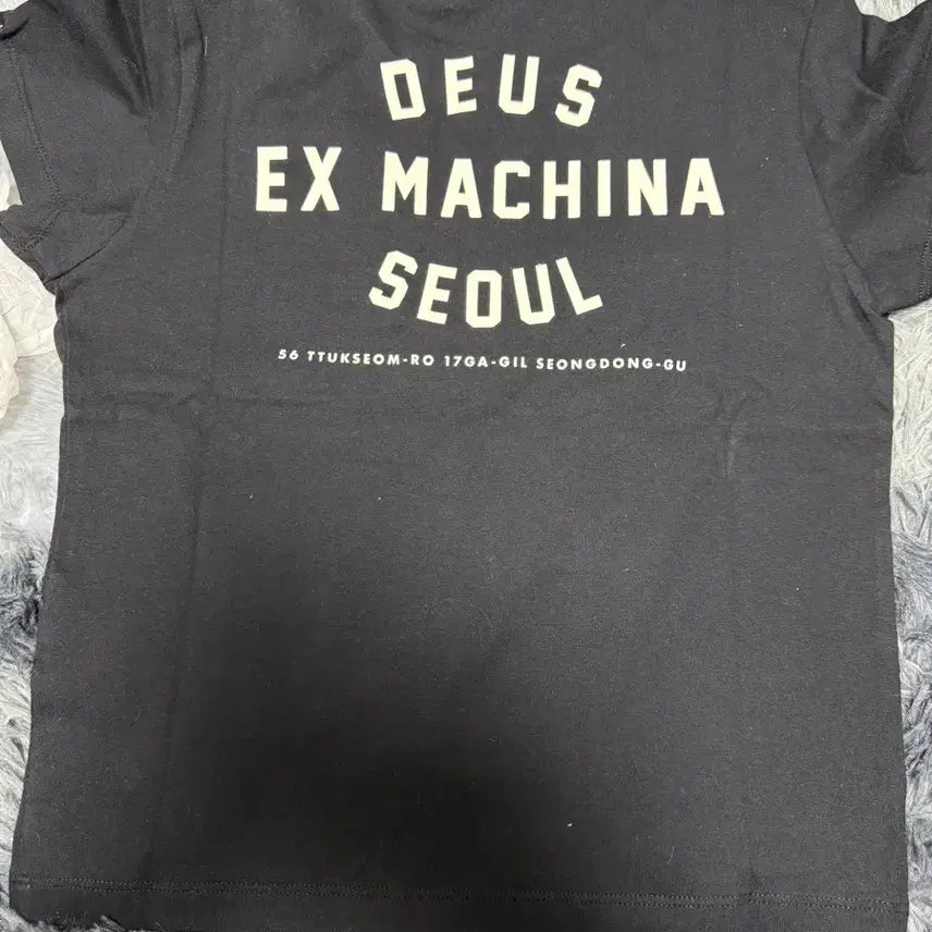 [BUNJANG] Deus Ex Machina Women's M T-Shirt (New) / 미개봉/크림정품] 데우스 엑스 마키나 여성 M 반팔티 (새상품)