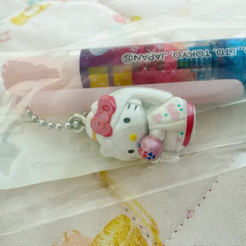 [BUNJANG] Hakata Doll Kitty Strap Mechanical Pencil / 후쿠오카 한정 하카타 인형 키티스트랩 샤프 / 킽스 고전키티