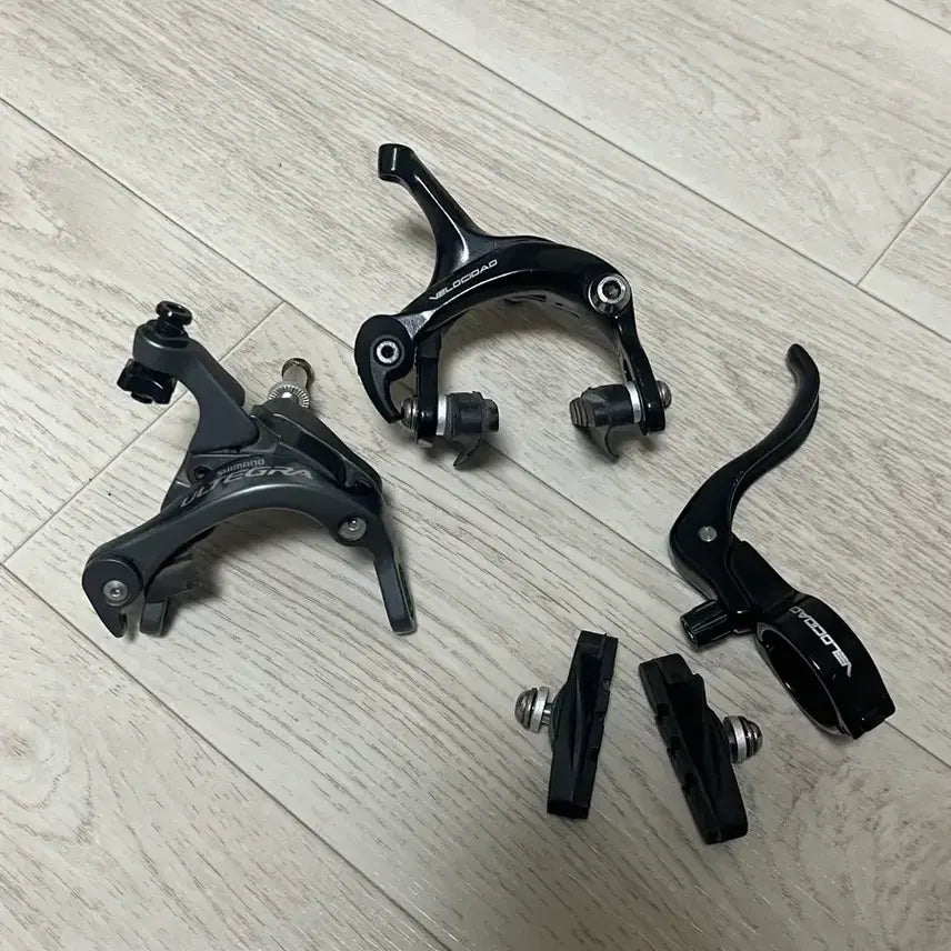 [BUNJANG] Shimano Dura-Ace & Velocity Front & Rear Brake Caliper Set with Levers and Pads / 로드 픽시 브레이크 듀라에이스,벨닷,패드 판매