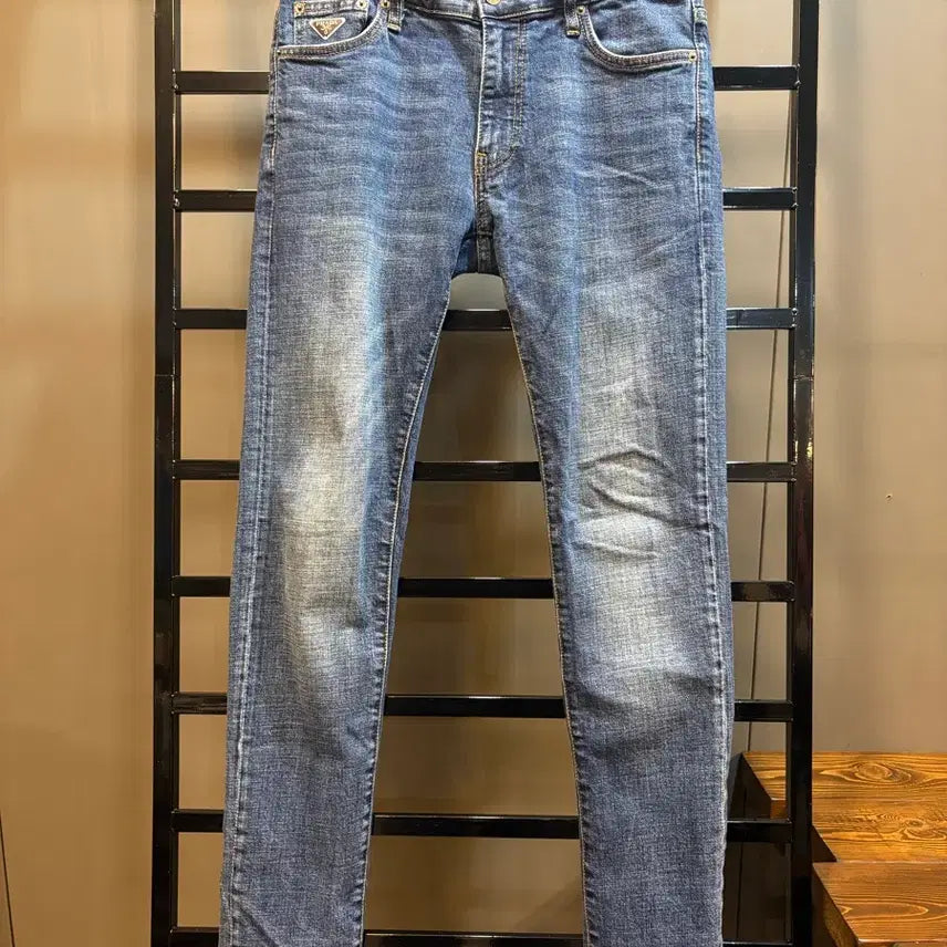 [BUNJANG] PRADA Slim Washed Denim Pants / [40] 프라다 중청 워싱 슬림 데님 팬츠 청바지12.9