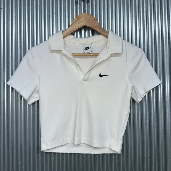 [BUNJANG] Nike White Collar Crop Short Sleeve T-Shirt / [M] 나이키 화이트 카라 크롭 반팔티셔츠