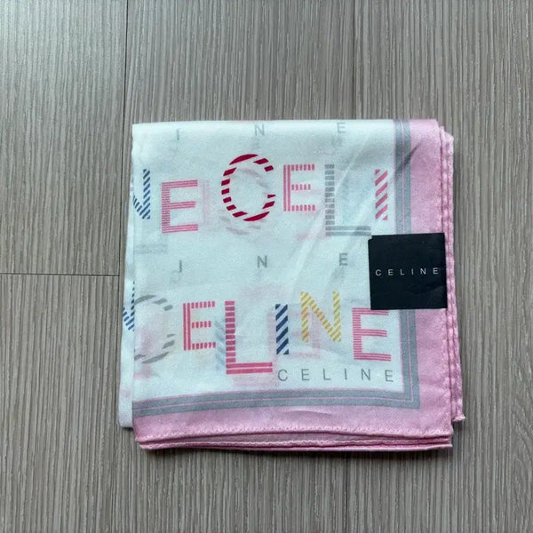 [BUNJANG] Celine Petit Silk Scarf / 셀린느 쁘띠 손수건