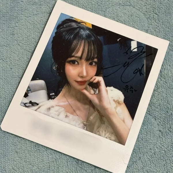 [BUNJANG] GFRIEND Yuju Reply Studio Signed Polaroid Photo / 여자친구 유주 리플라이 공방 싸인 폴라로이드 판매