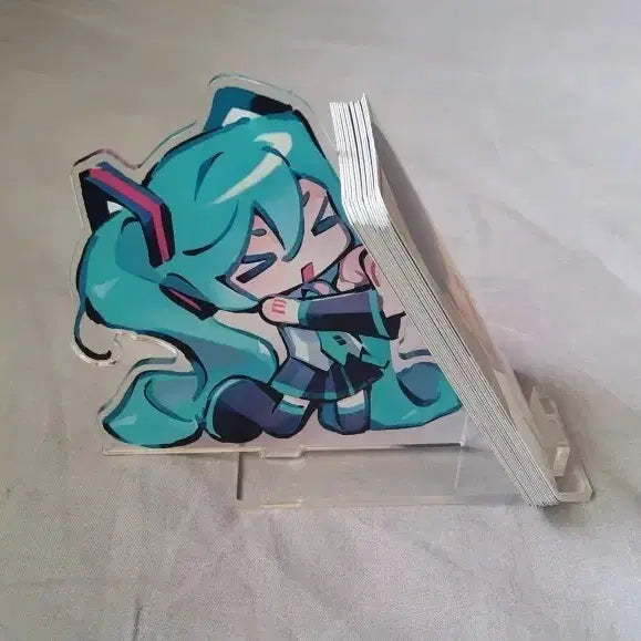 [BUNJANG] Vocaloid Hatsune Miku Smartphone Stand / 보컬로이드 하츠네 미쿠 휴대폰 거치대