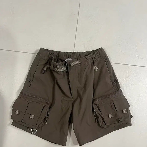 [BUNJANG] Nike ACG Cargo Shorts Ironstone / [L] 나이키 ACG 카고 쇼츠 아이언스톤