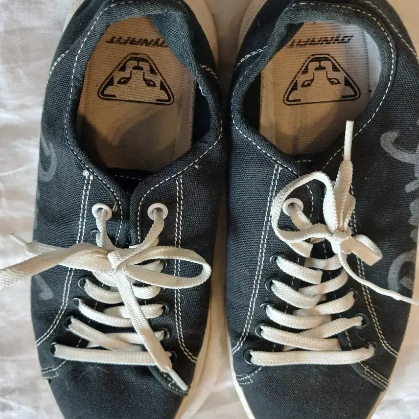 [BUNJANG] Dynafit Otis Lettering Sneakers / 다이나핏 오티스 레터링 스니커즈 250