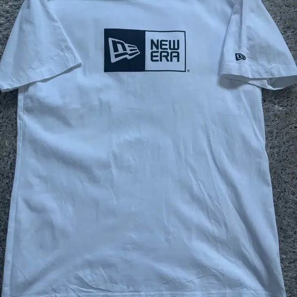 [BUNJANG] New Era Japanese Edition T-Shirt Size 105 / 일본판 뉴에라 티셔츠 사이즈 105