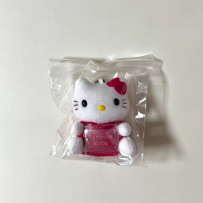 [BUNJANG] Hello Kitty 1997 Mini Keyring Photo Frame Vintage / [1997/새상품]고전 키티 미니 키링 포토 프레임 헬로키티 빈티지 키티