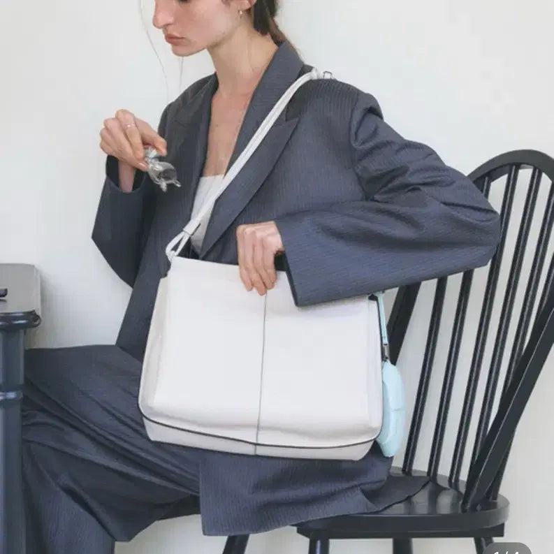 [BUNJANG] Joy Gryson Cloud Shoulder Bag / 조이그라이슨 클라우드 숄더백