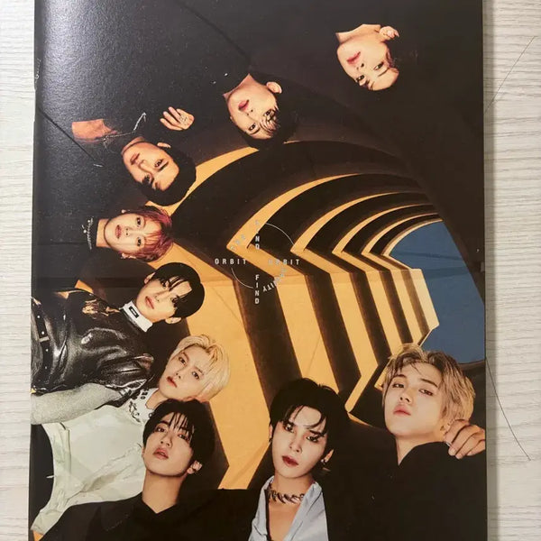 [BUNJANG] CRAVITY FIND THE ORBIT Album (Photocard Included) / (포카 포함)크래비티 앨범 FIND THE ORBIT
