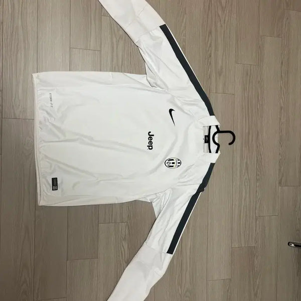 [BUNJANG] Nike Juventus Shell Top Player Issue Medium / 나이키 유벤투스 쉘탑 지급용 해외M