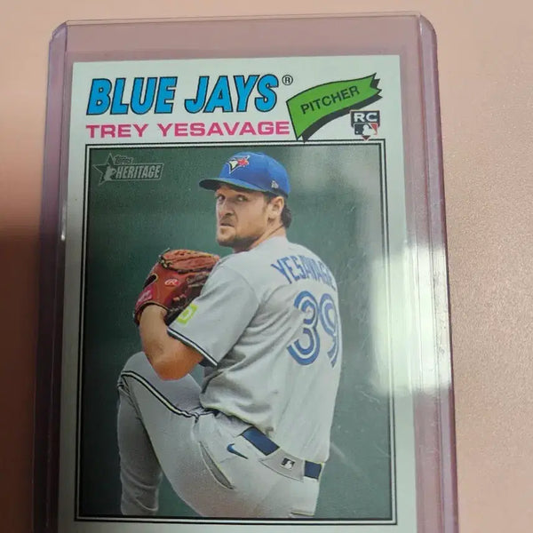 [BUNJANG] Toronto Blue Jays 2026 Topps Heritage Rookie Card - Trey Yoshio / 토론토)트레이 예세비지 2026 탑스 Heritage 루키 카드