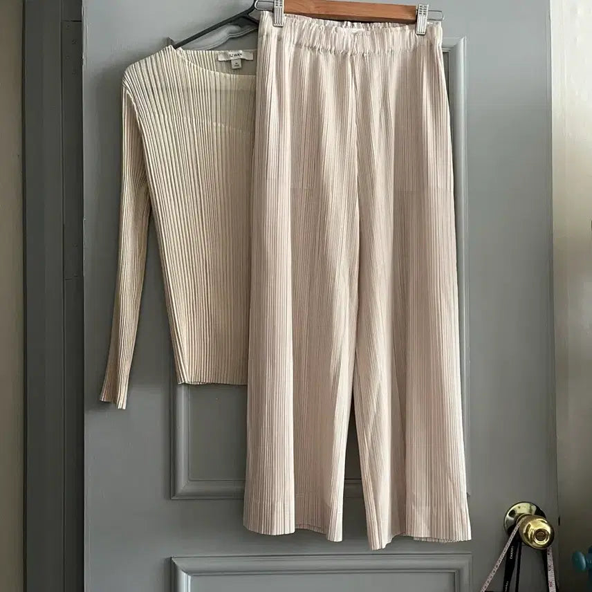 [BUNJANG] SJ WAN Pleated Setup Set - Beige, Size S / 25ss SJ WAN 손정완 플리츠 셋업 55사이즈 s