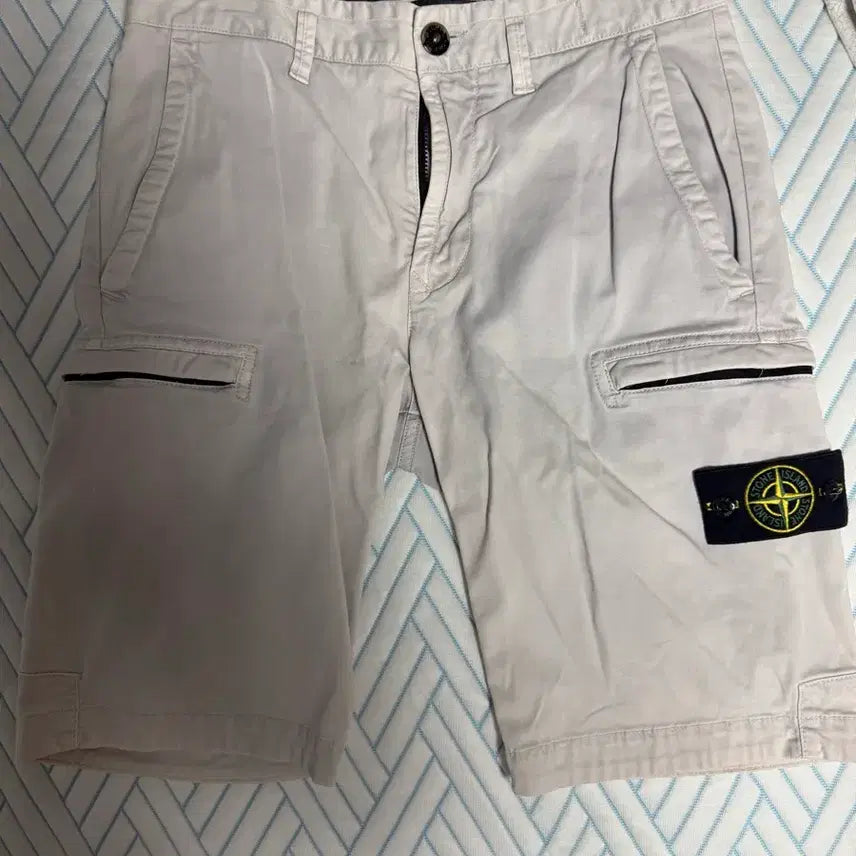 [BUNJANG] Stone Island Beige Shorts / 스톤아일랜드 반바지 베이지