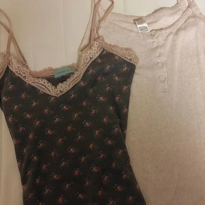 [BUNJANG] Lovely Flower Pattern Cami Tank Top Set / 러블리 플라워 패턴 끈나시 2종 일괄