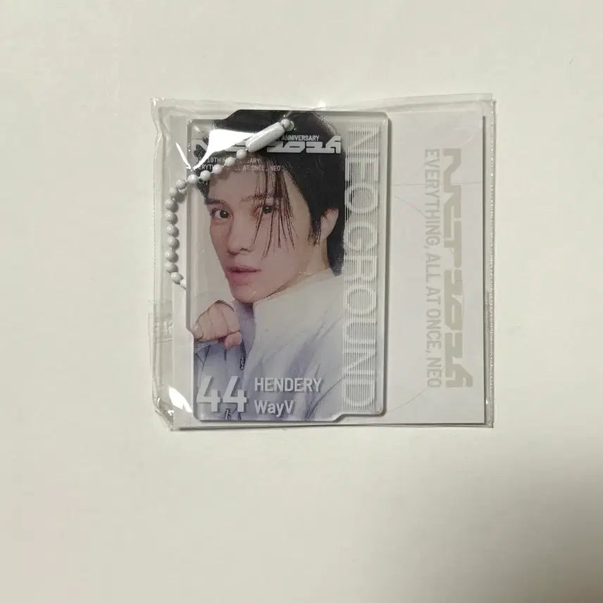 [BUNJANG] NCT 10th Anniversary Pop-up WayV Hendery Lenticular Keychain / 헨드리 렌티큘러 키링 엔시티 10주년 팝업 랜덤 랜티큘러 웨이션브이