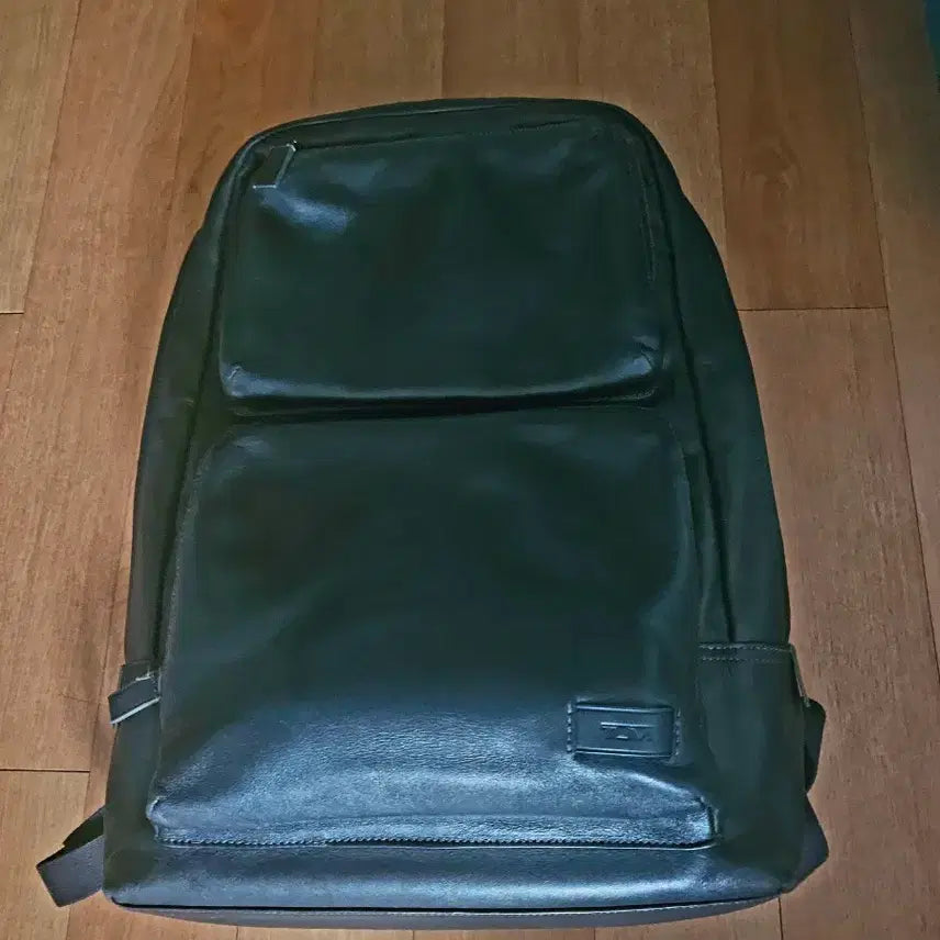 [BUNJANG] Tumi Harrison Leather Backpack / 투미 해리슨 가죽 백팩