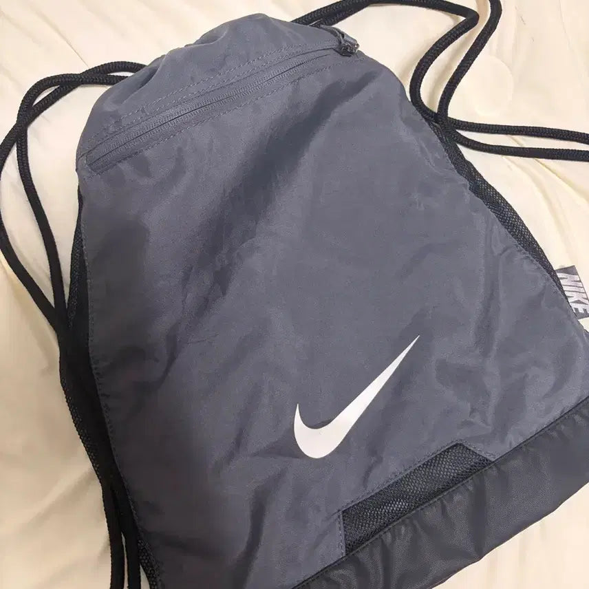 [BUNJANG] Nike Charcoal Drawstring Backpack / 나이키 차콜 드로우스트링 백팩