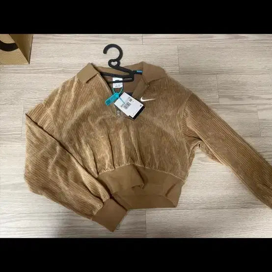 [BUNJANG] Nike Corduroy Cropped Zip-Up Jacket - Brown / 나이키 코듀로이 크롭 자켓 갈색 바지 집업 새거