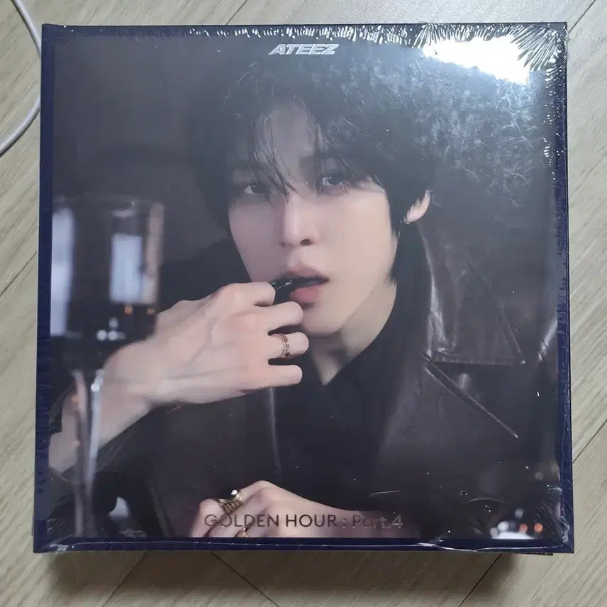 [BUNJANG] ATEEZ GOLDEN HOUR : Part.4 DIGIPACK Album Yunho (Sealed) / ateez 에이티즈 GOLDEN HOUR : Part 4 DIGIPACK 디지팩 앨범 윤호 (미개봉)