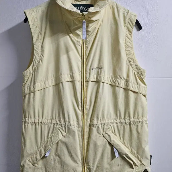 [BUNJANG] SHERVO Women's Luxury Golf Vest - Light Yellow, Size 42 / 이태리 명품 쉐르보 여성 골프웨어